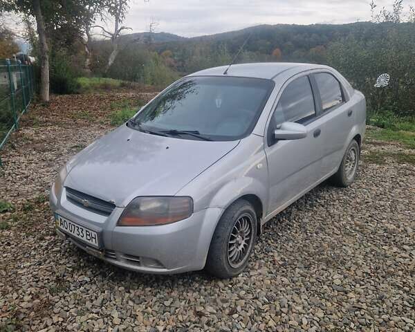 Сірий Шевроле Авео, об'ємом двигуна 1.5 л та пробігом 180 тис. км за 1650 $, фото 1 на Automoto.ua