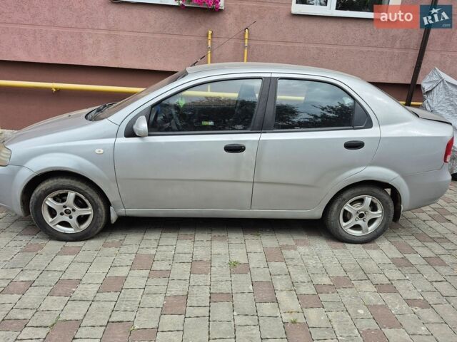 Серый Шевроле Авео, объемом двигателя 1.6 л и пробегом 220 тыс. км за 2800 $, фото 1 на Automoto.ua