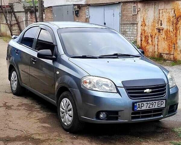 Сірий Шевроле Авео, об'ємом двигуна 1.5 л та пробігом 200 тис. км за 4500 $, фото 1 на Automoto.ua