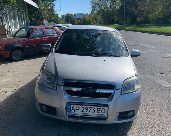 Серый Шевроле Авео, объемом двигателя 1.5 л и пробегом 420 тыс. км за 4200 $, фото 1 на Automoto.ua