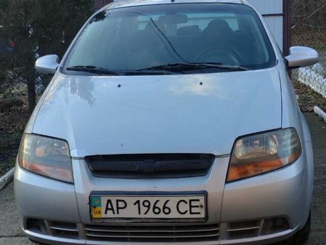 Серый Шевроле Авео, объемом двигателя 1.5 л и пробегом 180 тыс. км за 3000 $, фото 1 на Automoto.ua