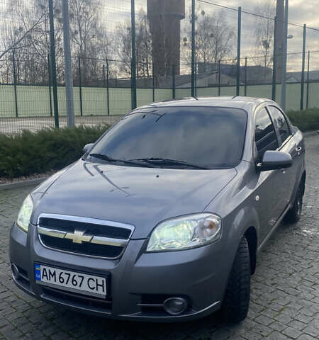 Сірий Шевроле Авео, об'ємом двигуна 1.4 л та пробігом 195 тис. км за 4500 $, фото 1 на Automoto.ua
