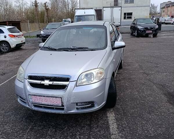 Серый Шевроле Авео, объемом двигателя 1.4 л и пробегом 169 тыс. км за 4500 $, фото 1 на Automoto.ua