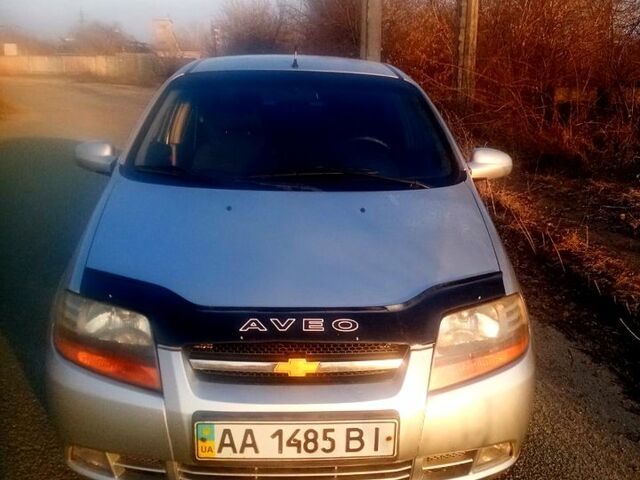 Серый Шевроле Авео, объемом двигателя 1.5 л и пробегом 295 тыс. км за 2500 $, фото 1 на Automoto.ua