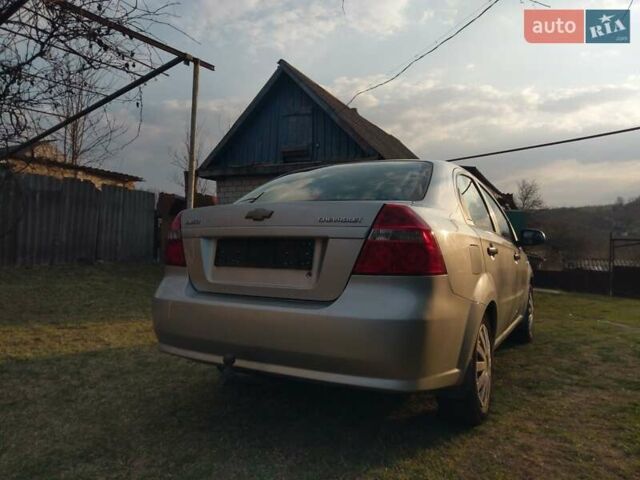 Сірий Шевроле Авео, об'ємом двигуна 1.5 л та пробігом 190 тис. км за 4400 $, фото 1 на Automoto.ua