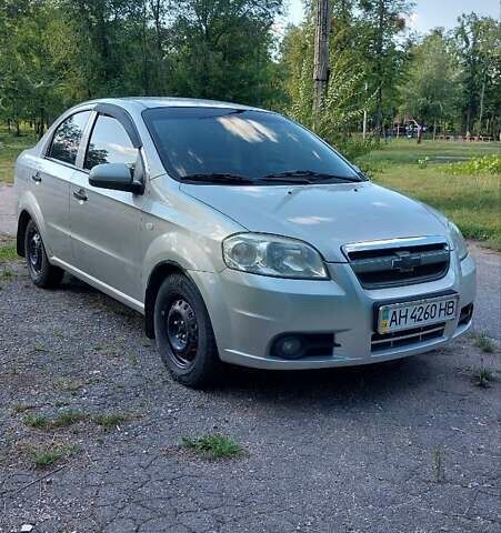 Серый Шевроле Авео, объемом двигателя 1.5 л и пробегом 170 тыс. км за 3800 $, фото 1 на Automoto.ua