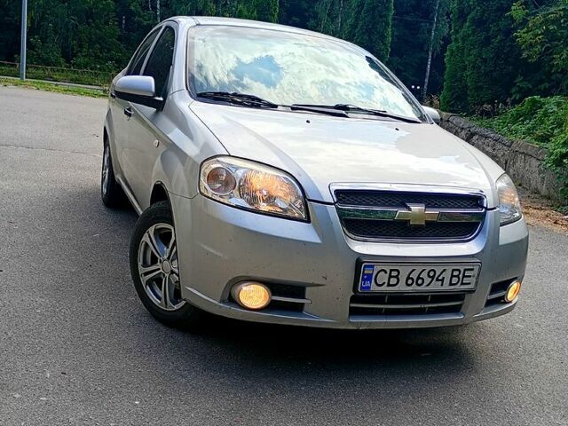 Серый Шевроле Авео, объемом двигателя 1.5 л и пробегом 186 тыс. км за 4450 $, фото 1 на Automoto.ua