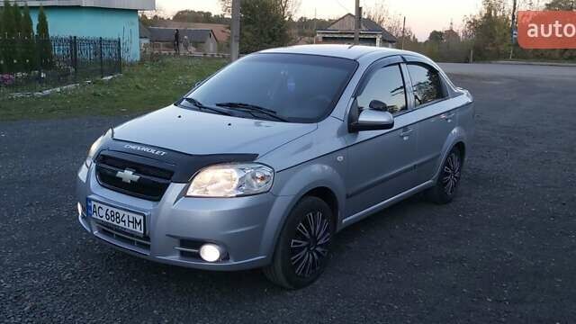 Серый Шевроле Авео, объемом двигателя 1.4 л и пробегом 171 тыс. км за 3700 $, фото 1 на Automoto.ua
