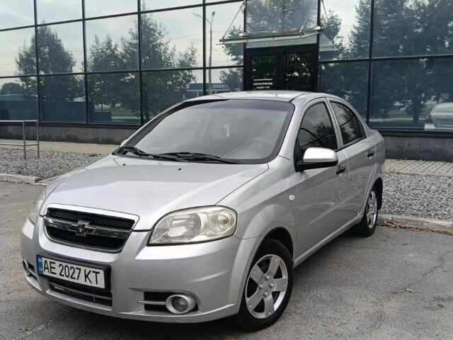 Серый Шевроле Авео, объемом двигателя 1.5 л и пробегом 176 тыс. км за 3899 $, фото 1 на Automoto.ua
