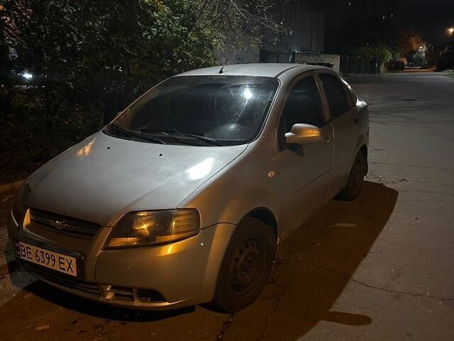 Серый Шевроле Авео, объемом двигателя 1.5 л и пробегом 280 тыс. км за 1500 $, фото 1 на Automoto.ua