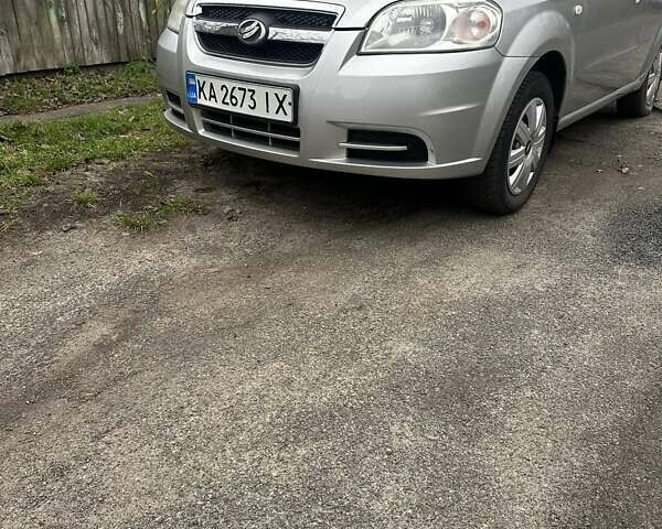 Сірий Шевроле Авео, об'ємом двигуна 1.5 л та пробігом 260 тис. км за 2850 $, фото 1 на Automoto.ua