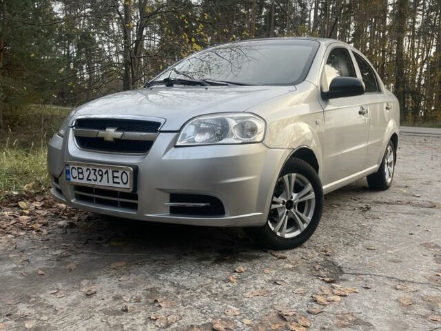 Серый Шевроле Авео, объемом двигателя 1.5 л и пробегом 313 тыс. км за 2450 $, фото 1 на Automoto.ua