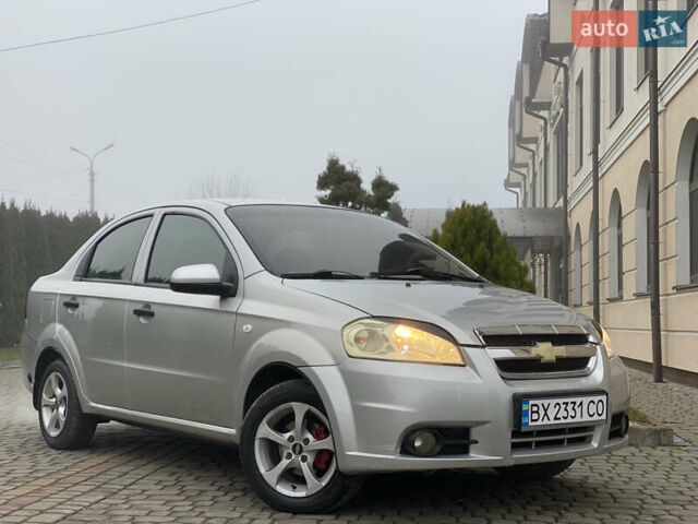 Серый Шевроле Авео, объемом двигателя 1.5 л и пробегом 233 тыс. км за 2999 $, фото 1 на Automoto.ua