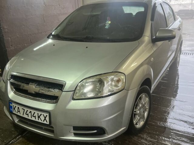 Серый Шевроле Авео, объемом двигателя 1.5 л и пробегом 250 тыс. км за 3100 $, фото 1 на Automoto.ua