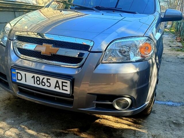 Серый Шевроле Авео, объемом двигателя 1.5 л и пробегом 223 тыс. км за 3600 $, фото 1 на Automoto.ua