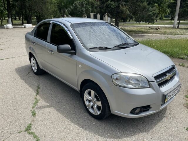 Серый Шевроле Авео, объемом двигателя 1.5 л и пробегом 2 тыс. км за 3900 $, фото 1 на Automoto.ua