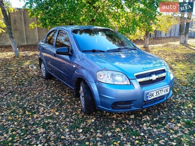 Серый Шевроле Авео, объемом двигателя 1.5 л и пробегом 271 тыс. км за 2600 $, фото 1 на Automoto.ua