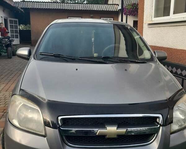Сірий Шевроле Авео, об'ємом двигуна 1.5 л та пробігом 175 тис. км за 2500 $, фото 1 на Automoto.ua