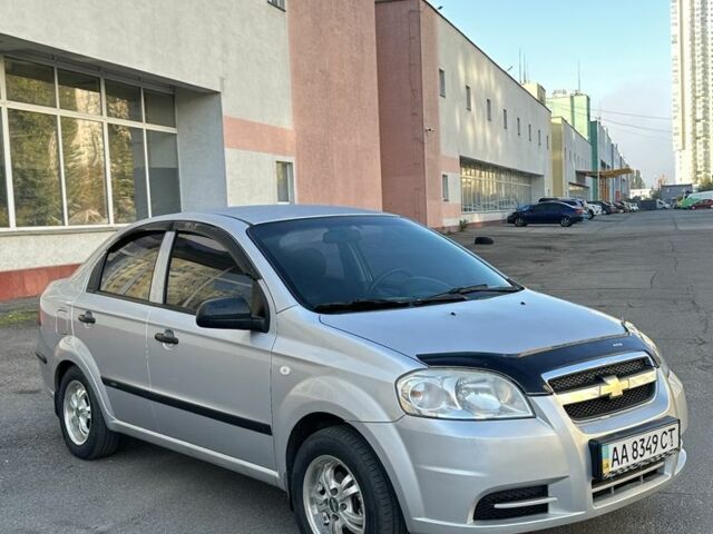 Серый Шевроле Авео, объемом двигателя 1.4 л и пробегом 270 тыс. км за 3400 $, фото 1 на Automoto.ua