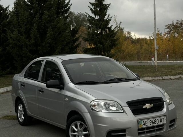 Сірий Шевроле Авео, об'ємом двигуна 1.5 л та пробігом 191 тис. км за 2999 $, фото 1 на Automoto.ua