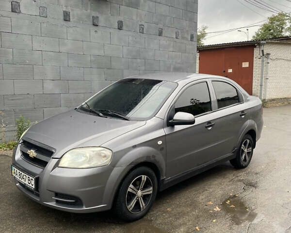 Серый Шевроле Авео, объемом двигателя 0 л и пробегом 194 тыс. км за 2700 $, фото 1 на Automoto.ua