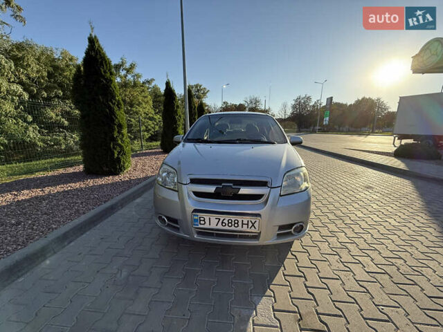Сірий Шевроле Авео, об'ємом двигуна 1.6 л та пробігом 234 тис. км за 4300 $, фото 1 на Automoto.ua
