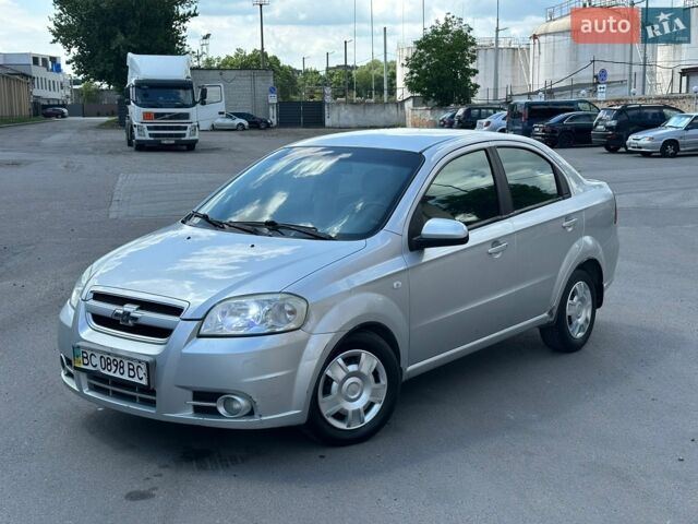 Сірий Шевроле Авео, об'ємом двигуна 1.6 л та пробігом 241 тис. км за 3400 $, фото 1 на Automoto.ua