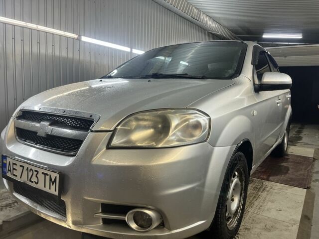 Серый Шевроле Авео, объемом двигателя 1.6 л и пробегом 240 тыс. км за 2700 $, фото 1 на Automoto.ua