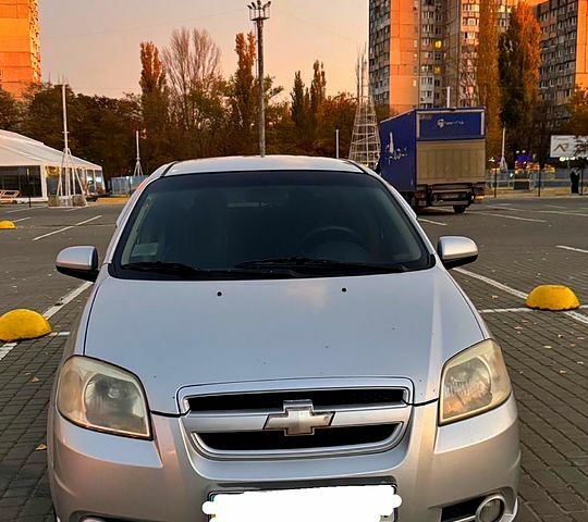 Сірий Шевроле Авео, об'ємом двигуна 1.5 л та пробігом 213 тис. км за 3500 $, фото 1 на Automoto.ua