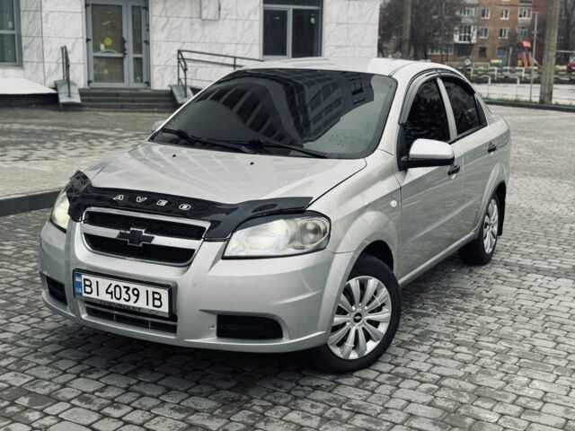Сірий Шевроле Авео, об'ємом двигуна 1.5 л та пробігом 280 тис. км за 2750 $, фото 1 на Automoto.ua