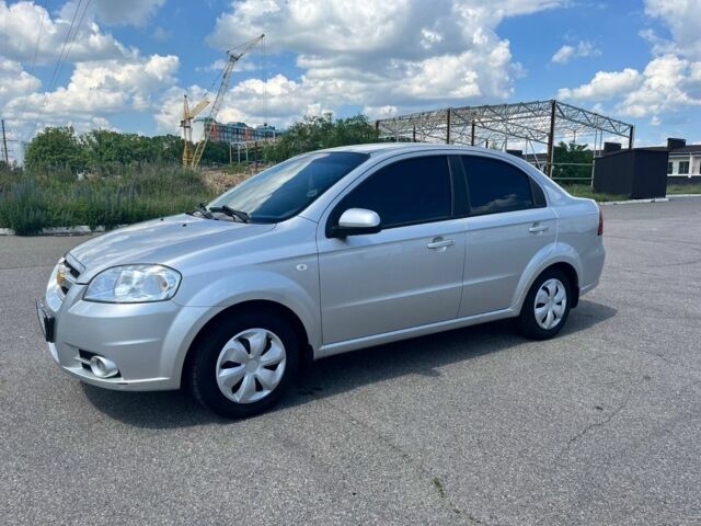 Серый Шевроле Авео, объемом двигателя 1.6 л и пробегом 137 тыс. км за 4198 $, фото 1 на Automoto.ua