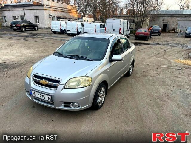 Серый Шевроле Авео, объемом двигателя 1.6 л и пробегом 300 тыс. км за 2600 $, фото 1 на Automoto.ua