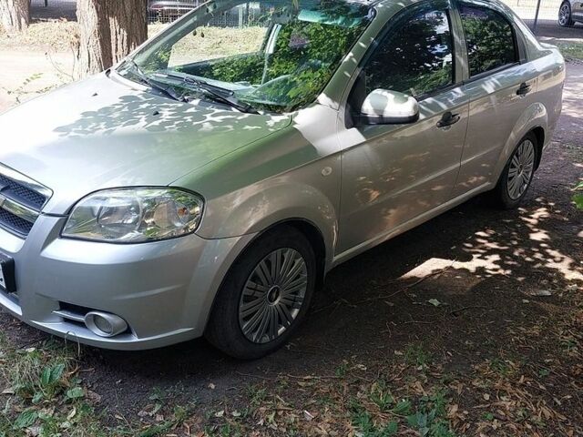 Сірий Шевроле Авео, об'ємом двигуна 1.5 л та пробігом 246 тис. км за 4000 $, фото 1 на Automoto.ua