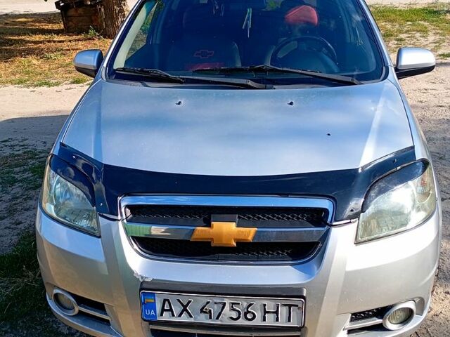 Серый Шевроле Авео, объемом двигателя 1.5 л и пробегом 280 тыс. км за 3800 $, фото 1 на Automoto.ua