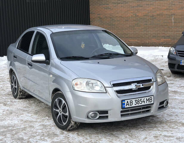 Серый Шевроле Авео, объемом двигателя 1.5 л и пробегом 221 тыс. км за 3700 $, фото 1 на Automoto.ua