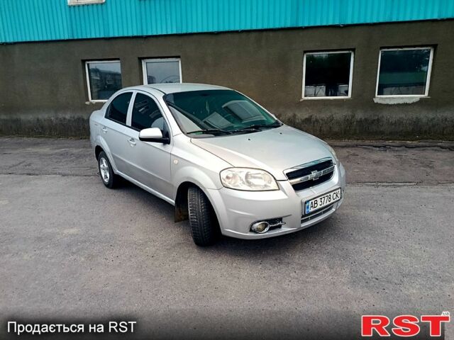 Серый Шевроле Авео, объемом двигателя 1.5 л и пробегом 250 тыс. км за 2750 $, фото 1 на Automoto.ua