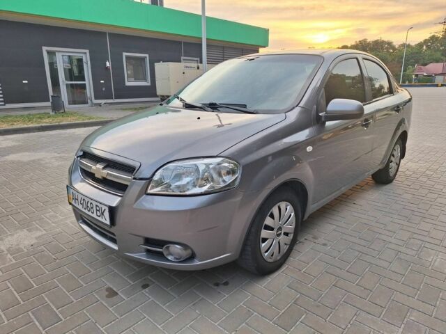 Серый Шевроле Авео, объемом двигателя 1.5 л и пробегом 149 тыс. км за 3899 $, фото 1 на Automoto.ua