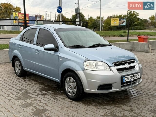 Сірий Шевроле Авео, об'ємом двигуна 1.6 л та пробігом 335 тис. км за 3000 $, фото 1 на Automoto.ua