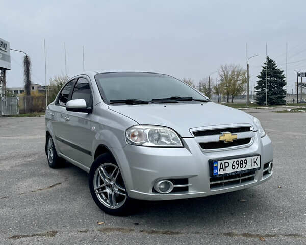 Серый Шевроле Авео, объемом двигателя 1.6 л и пробегом 112 тыс. км за 4600 $, фото 1 на Automoto.ua