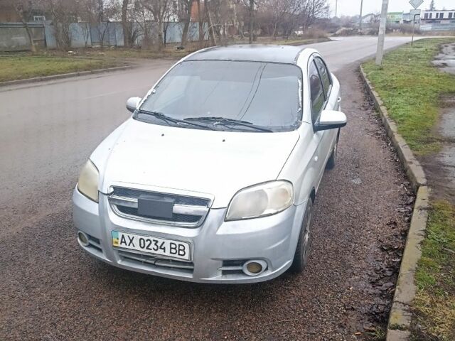 Серый Шевроле Авео, объемом двигателя 1.6 л и пробегом 400 тыс. км за 1600 $, фото 1 на Automoto.ua