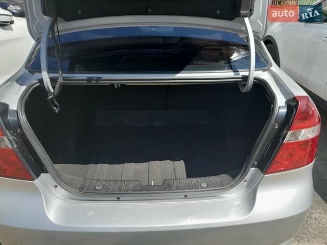 Серый Шевроле Авео, объемом двигателя 1.6 л и пробегом 259 тыс. км за 4000 $, фото 1 на Automoto.ua