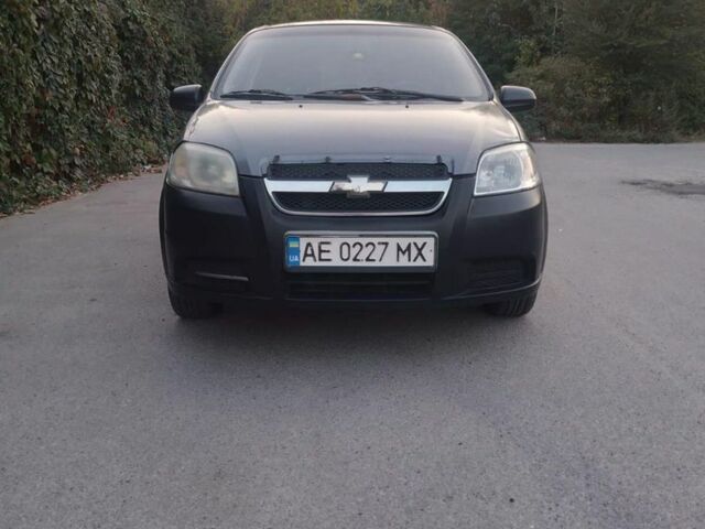 Серый Шевроле Авео, объемом двигателя 1.5 л и пробегом 315 тыс. км за 2500 $, фото 1 на Automoto.ua