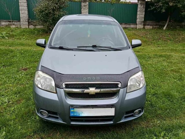 Сірий Шевроле Авео, об'ємом двигуна 1.5 л та пробігом 150 тис. км за 3200 $, фото 1 на Automoto.ua