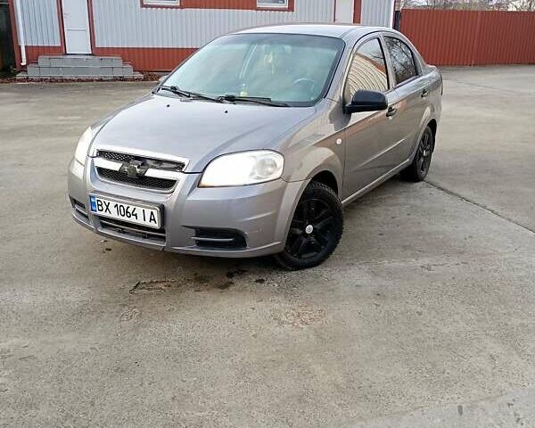 Серый Шевроле Авео, объемом двигателя 1.5 л и пробегом 200 тыс. км за 3000 $, фото 1 на Automoto.ua