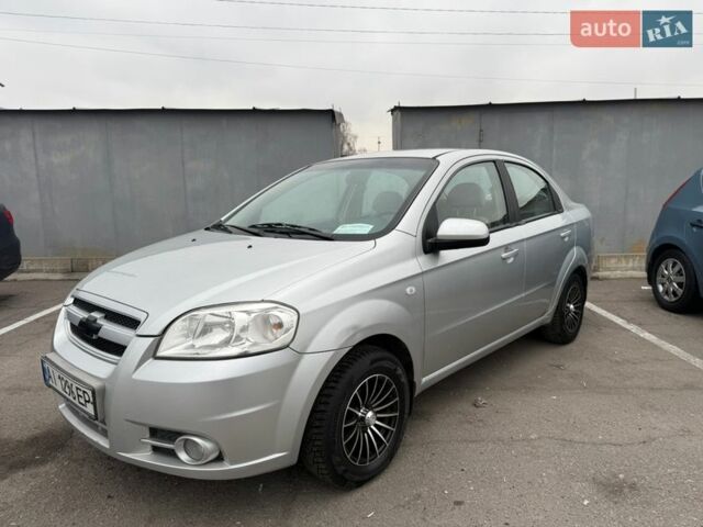 Сірий Шевроле Авео, об'ємом двигуна 1.6 л та пробігом 177 тис. км за 2999 $, фото 1 на Automoto.ua