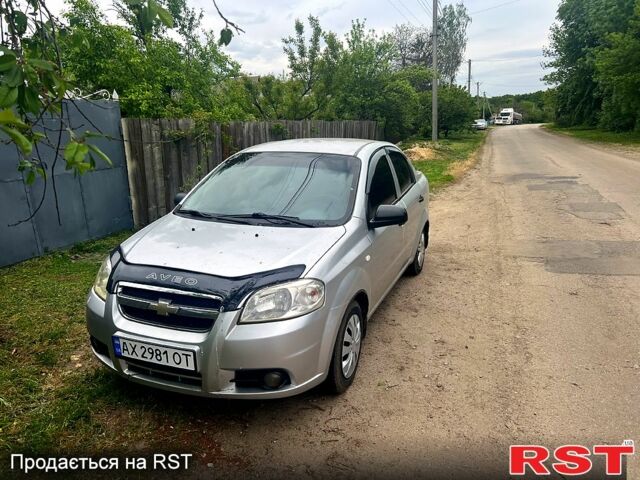 Серый Шевроле Авео, объемом двигателя 1.5 л и пробегом 285 тыс. км за 3300 $, фото 1 на Automoto.ua