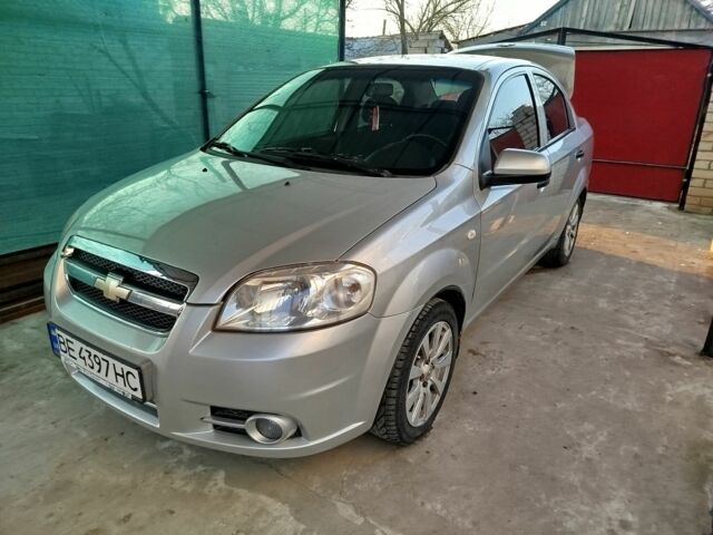 Серый Шевроле Авео, объемом двигателя 1.5 л и пробегом 200 тыс. км за 3990 $, фото 1 на Automoto.ua