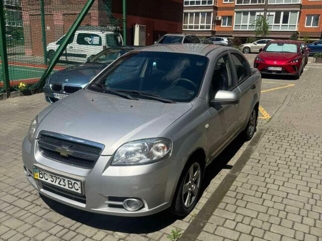Серый Шевроле Авео, объемом двигателя 1.5 л и пробегом 129 тыс. км за 3200 $, фото 1 на Automoto.ua