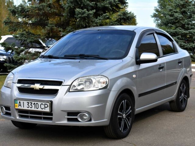 Серый Шевроле Авео, объемом двигателя 1.5 л и пробегом 104 тыс. км за 4600 $, фото 1 на Automoto.ua