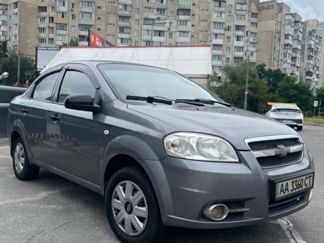 Серый Шевроле Авео, объемом двигателя 1.5 л и пробегом 371 тыс. км за 2999 $, фото 1 на Automoto.ua